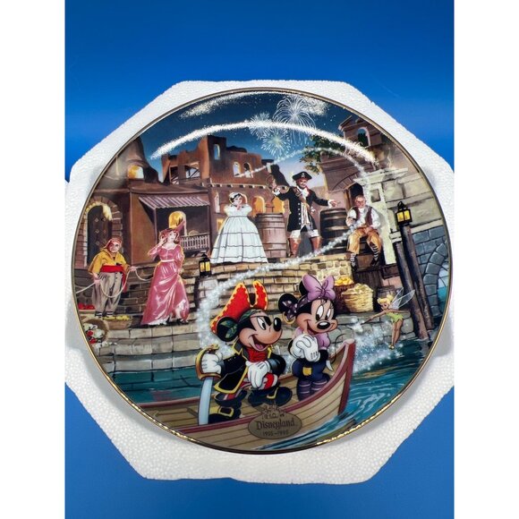 Disneyland 40th Anniversary Pirates Of The Caribbean Plate Bradford Exchange - Picture 2 of 7